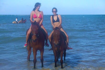 Heritage Beach Horseback Ride, Blue Hole & Secret Falls | Book Jamaica Excursions | bookjamaicaexcursions.com | Karandas Tours