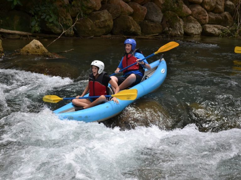 river_kayaking_1