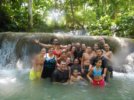 Group Shot | Book Jamaica Excursions | bookjamaicaexcursions.com | Karandas Tours